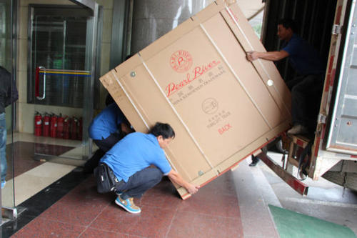 孝义钢琴贵重工艺品无忧运